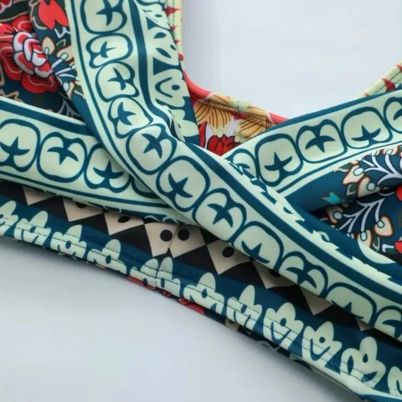 Bikini 2pc Lined Criss Cross top Floral adjustable bottoms Swimsuit NEW Size XL - Picture 11 of 12